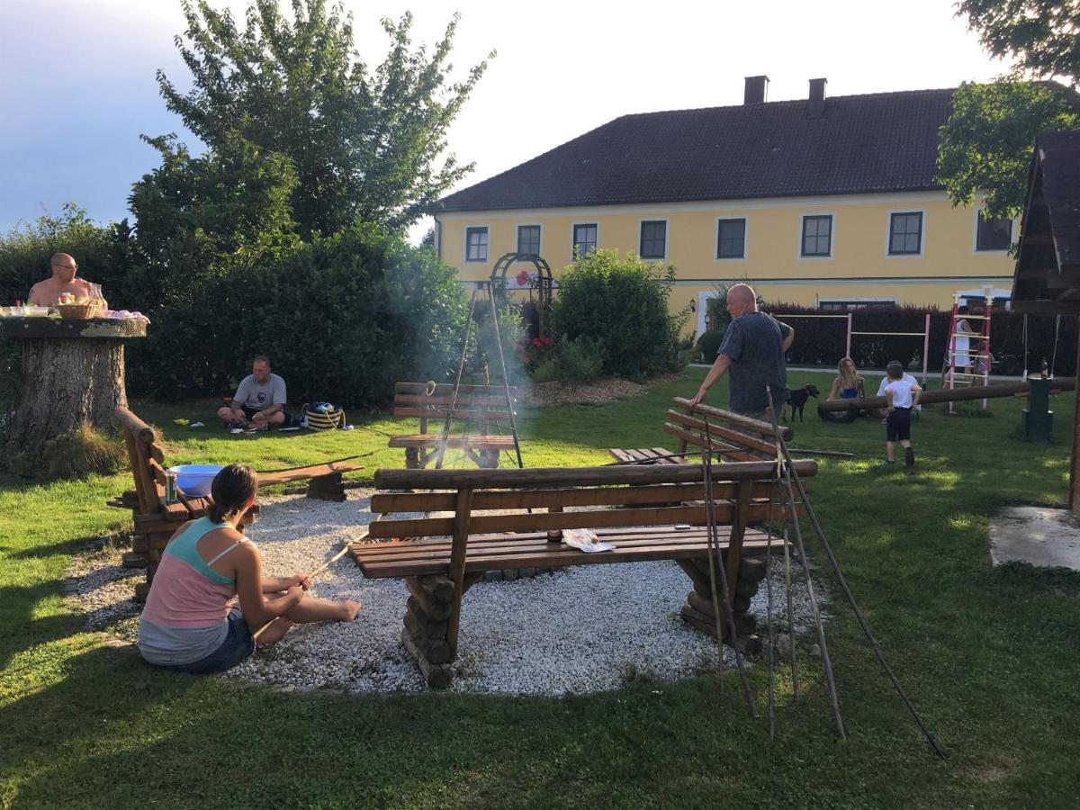 Familienbauernhof Strassbauer Villa Steinakirchen Am Forst ภายนอก รูปภาพ